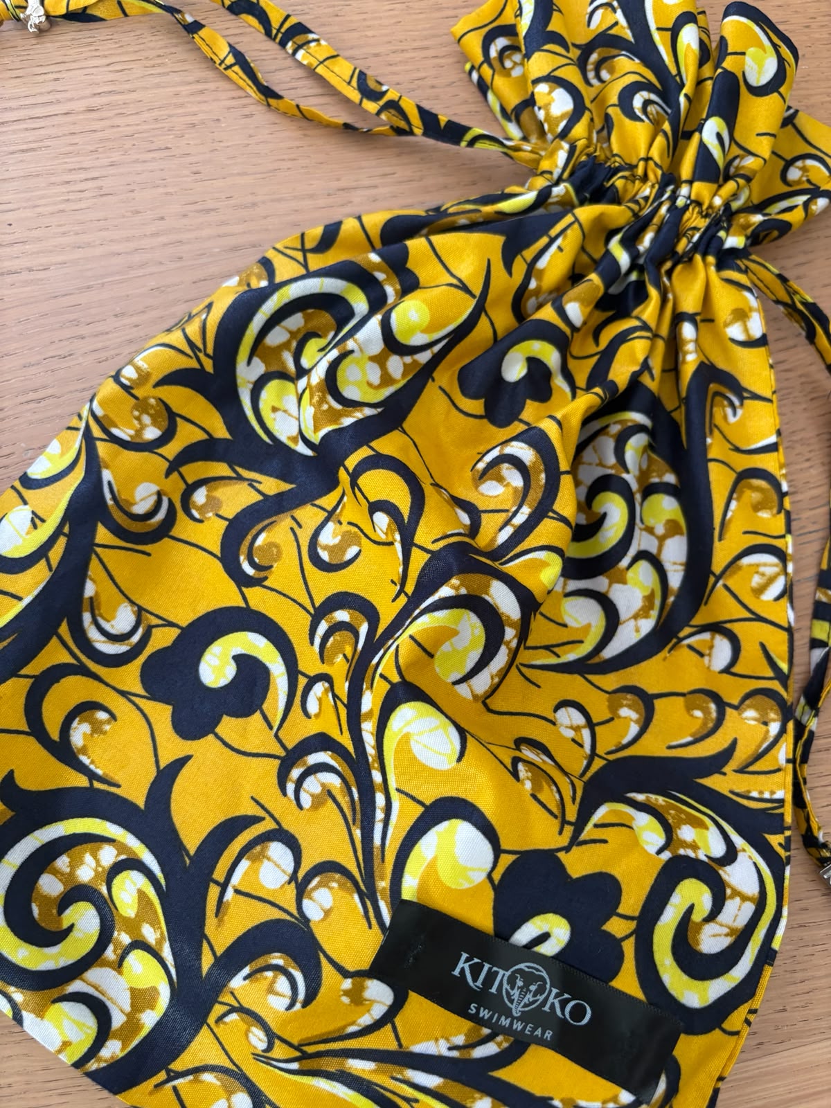 Kitoko Mini Pouch – Authentic African Wax Print